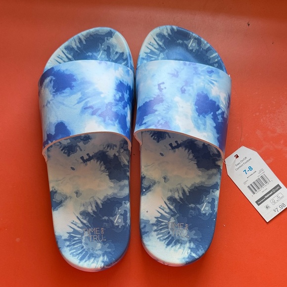 Time and Tru Shoes - NWT TIME & TRU Blue and White Tie-Dye Pool Slide Sandals